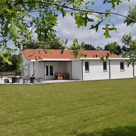 Herkenhoek 5 Bedroom Apartment Heeswijk-Dinther エクステリア 写真