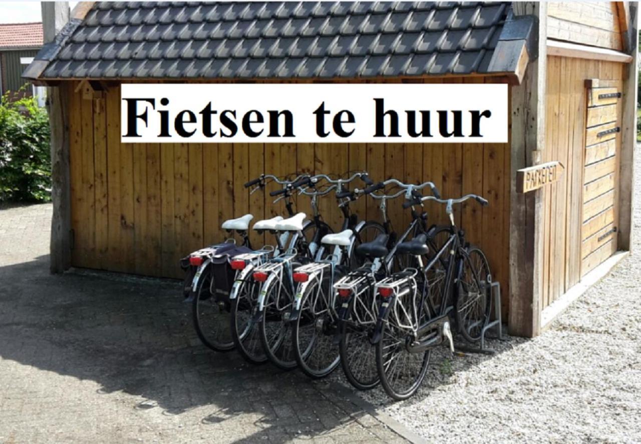 Herkenhoek 5 Bedroom Apartment Heeswijk-Dinther エクステリア 写真