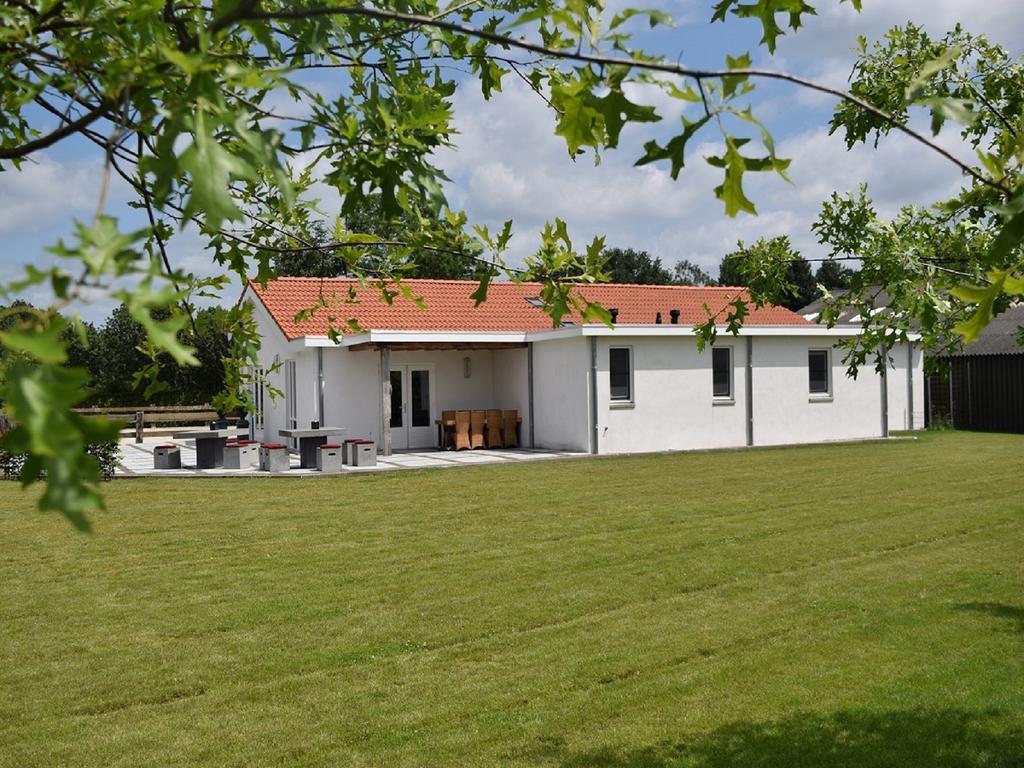 Herkenhoek 5 Bedroom Apartment Heeswijk-Dinther エクステリア 写真