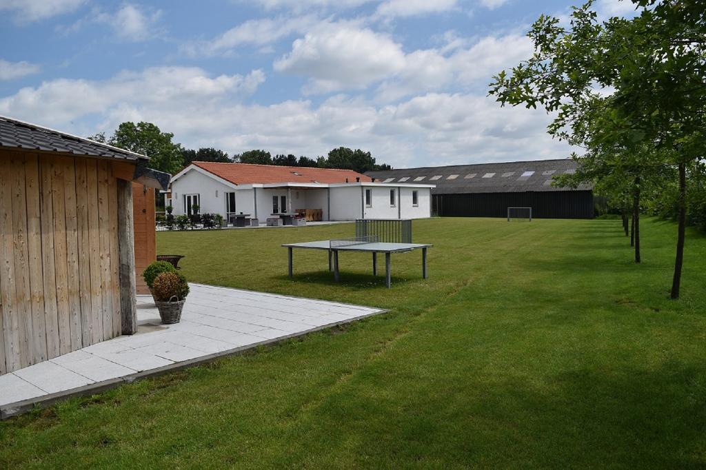 Herkenhoek 5 Bedroom Apartment Heeswijk-Dinther エクステリア 写真
